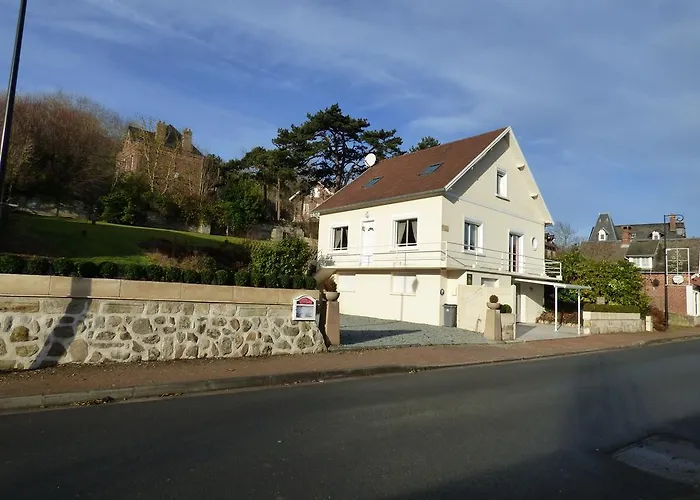 Le Clos Des Camelias